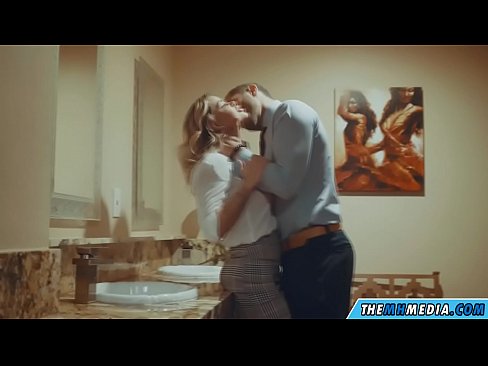 ❤️ Кога бујна русокоса ќе ве заведе во јавен тоалет ❤ Анално видео кај нас mk.porn-93.ru ❌️❤